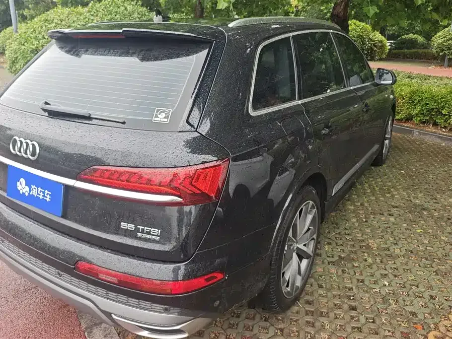 Audi Q7 — фото 5