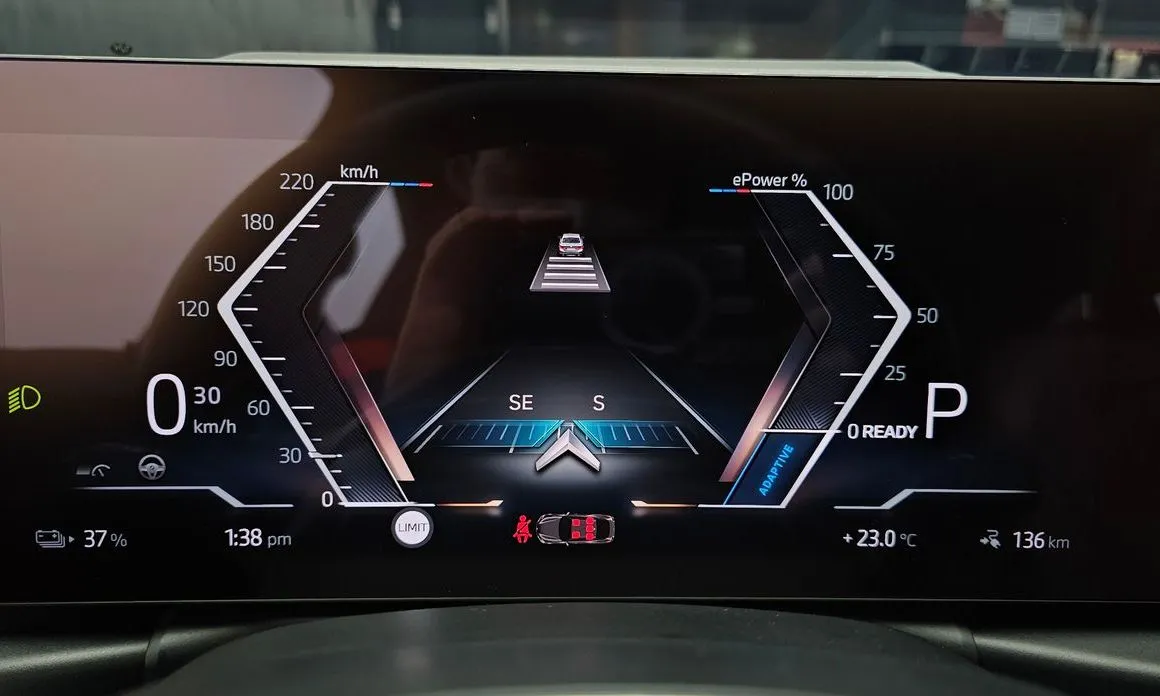 BMW i4 — фото 8