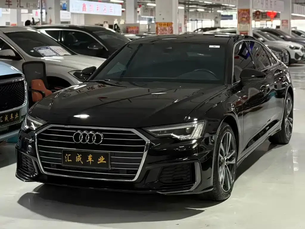 Audi A6L — фото 1