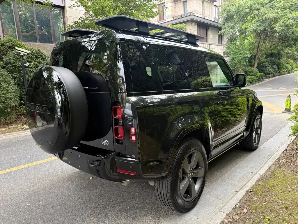 Land Rover Defender — фото 9