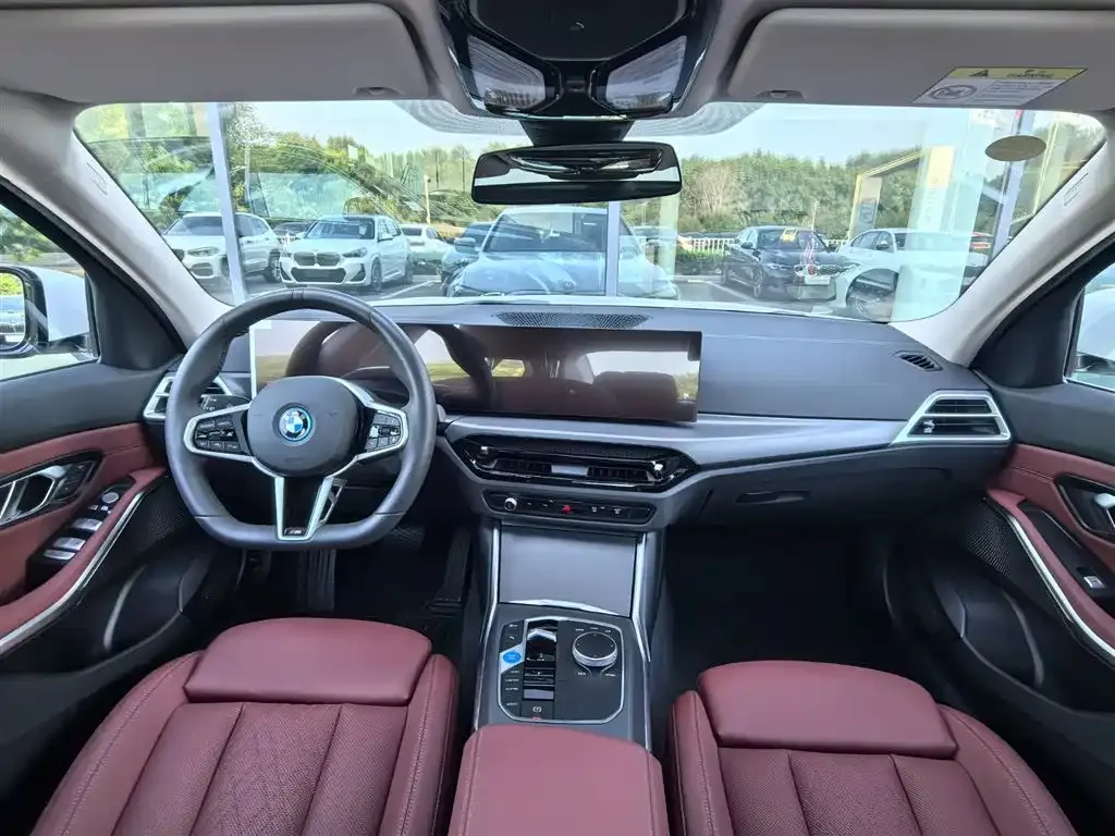 BMW i3 — фото 7
