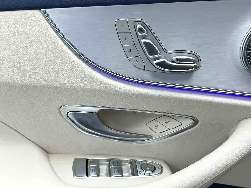 Mercedes-Benz E-Class (Import) — фото 9