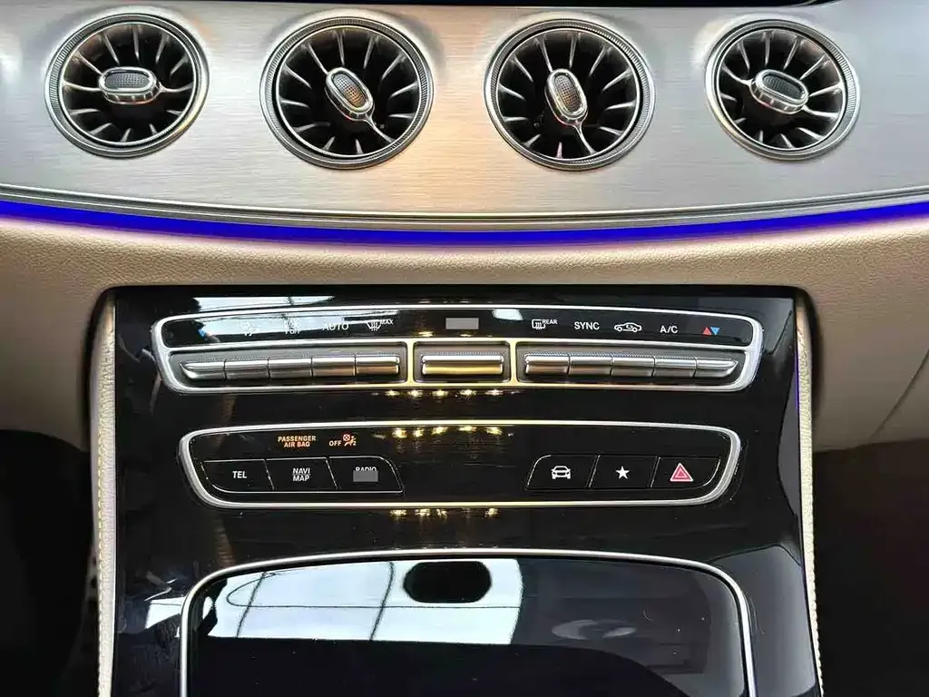 Mercedes-Benz E-Class (Import) — фото 7