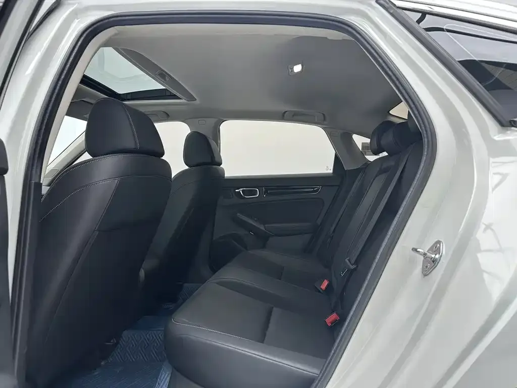 Honda Civic — фото 10