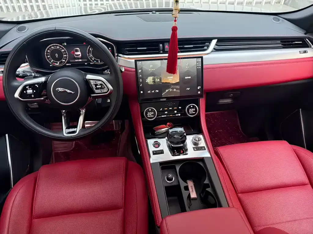 Jaguar F-PACE 2024 из CN, фото 3