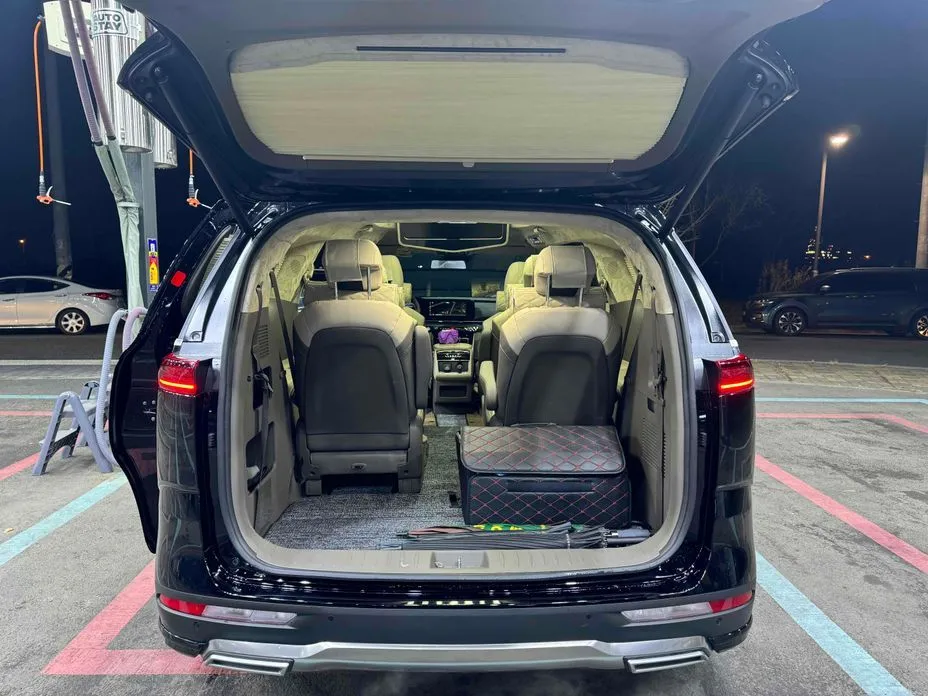 Kia Carnival 2023 из KR, фото 9