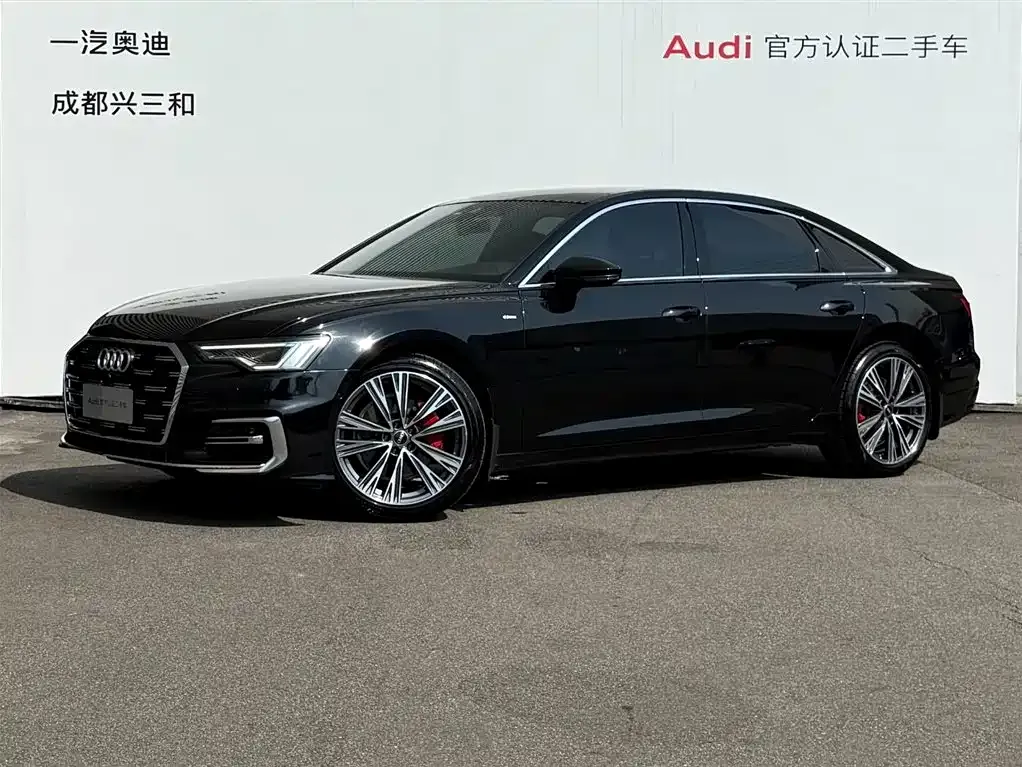Audi A6L — фото 1