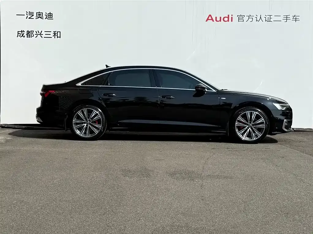 Audi A6L — фото 8