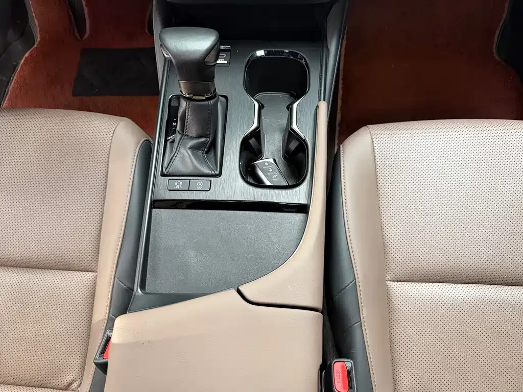 Lexus ES 2024 из CN, фото 4