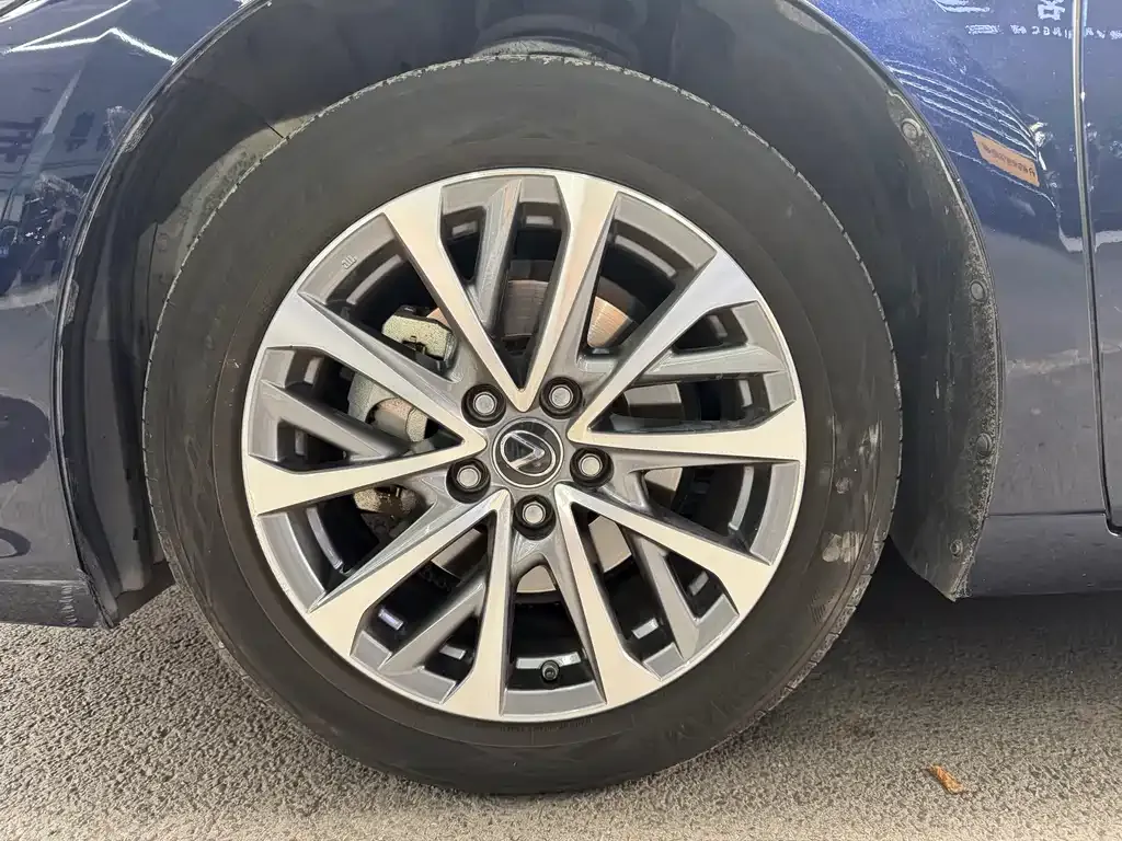 Lexus ES 2024 из CN, фото 8