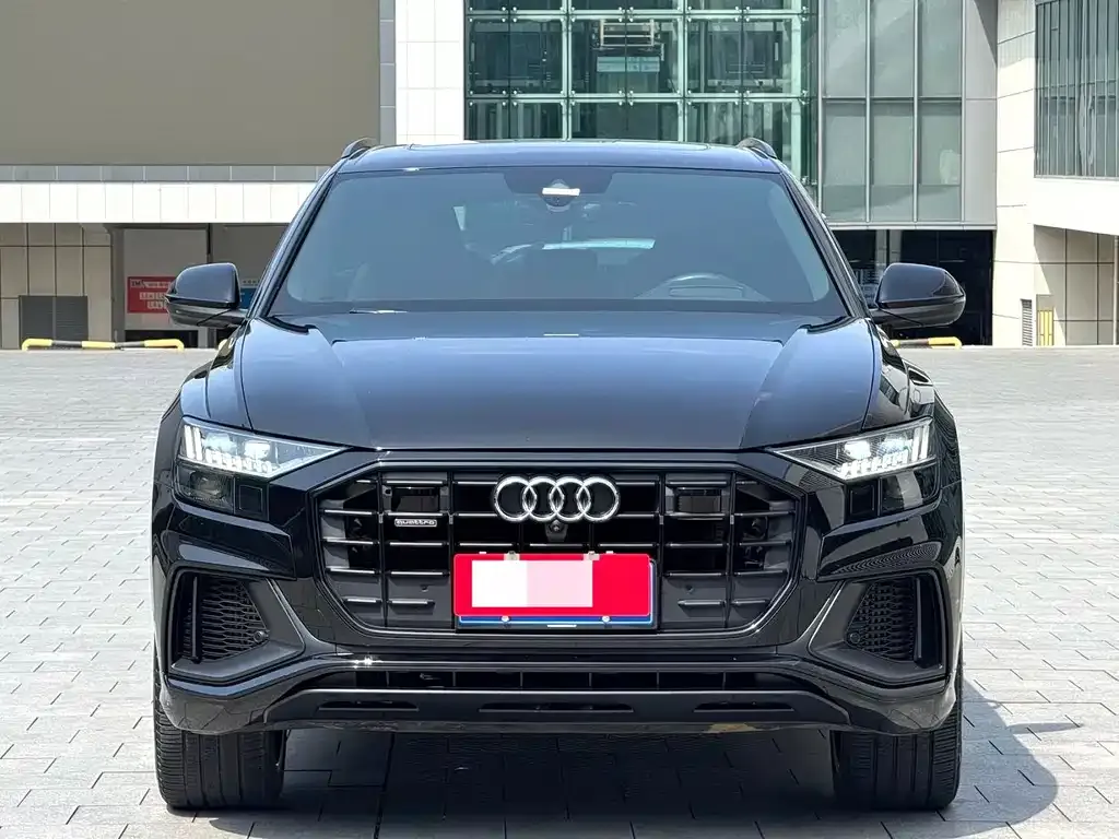 Audi Q8 — фото 7