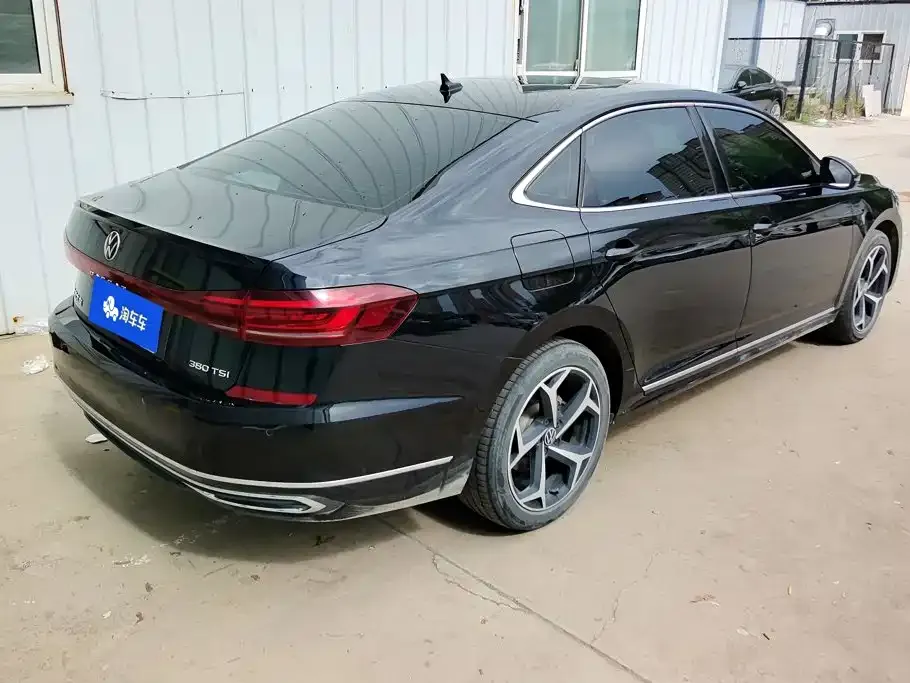 Volkswagen Passat — фото 5