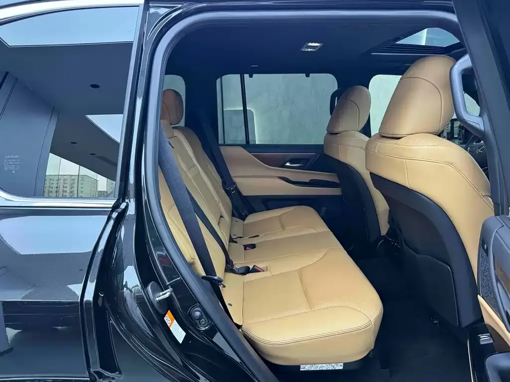 Lexus LX — фото 5