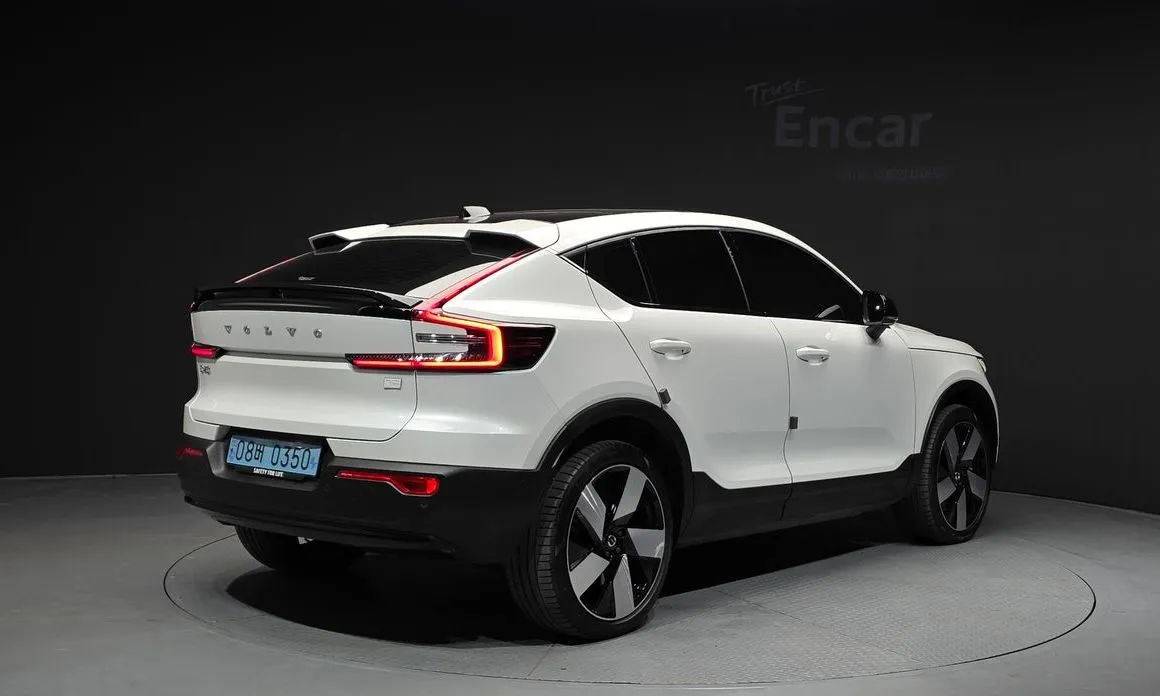 Volvo C40 2023 из KR, фото 3