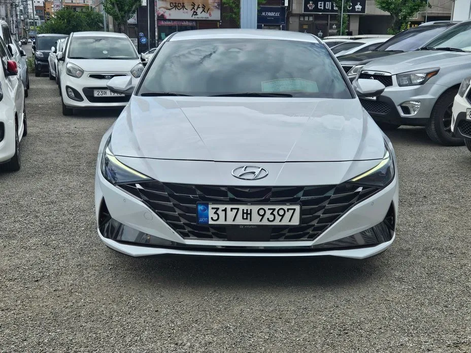 Hyundai AVANTE — фото 3