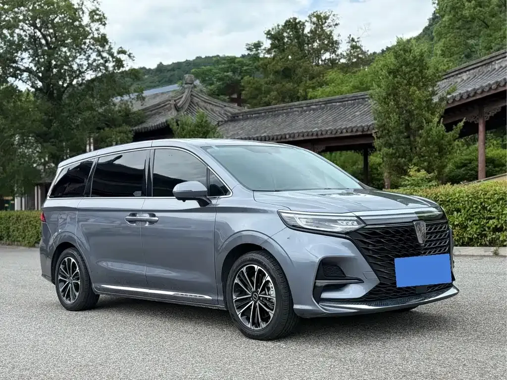 Roewe iMAX8 — фото 10