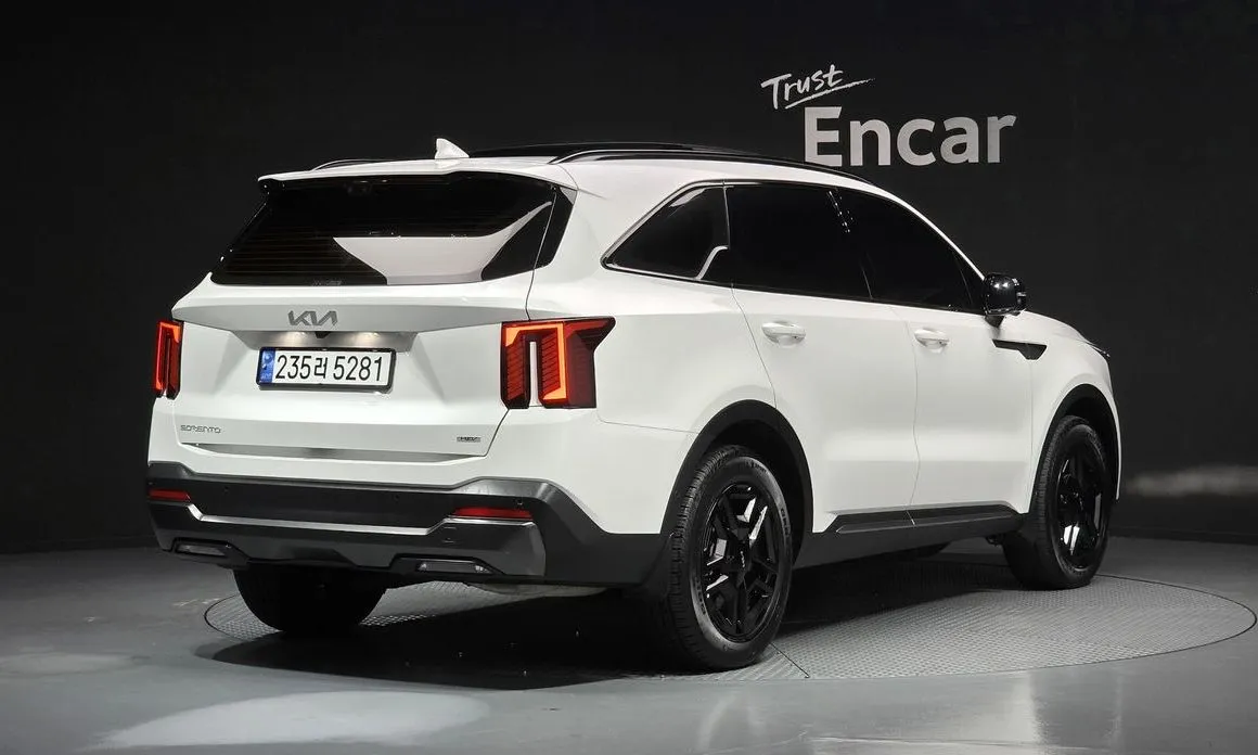 Kia Sorento — фото 5