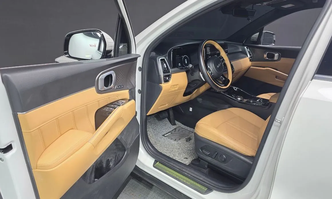 Kia Sorento — фото 8