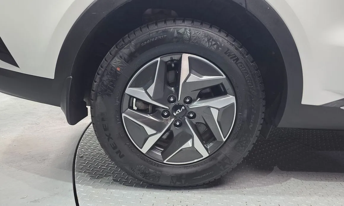 Kia Sorento — фото 5