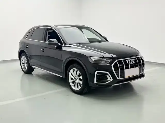Audi Q5L — фото 9
