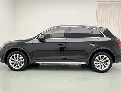 Audi Q5L — фото 5