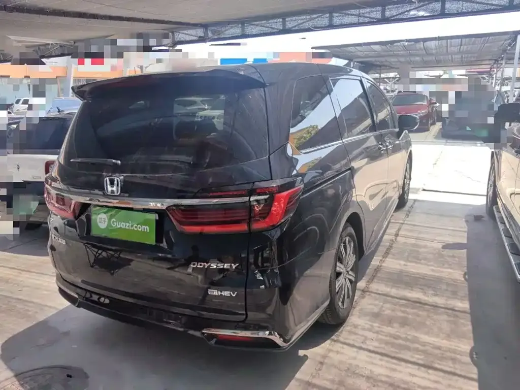 Honda Odyssey — фото 10