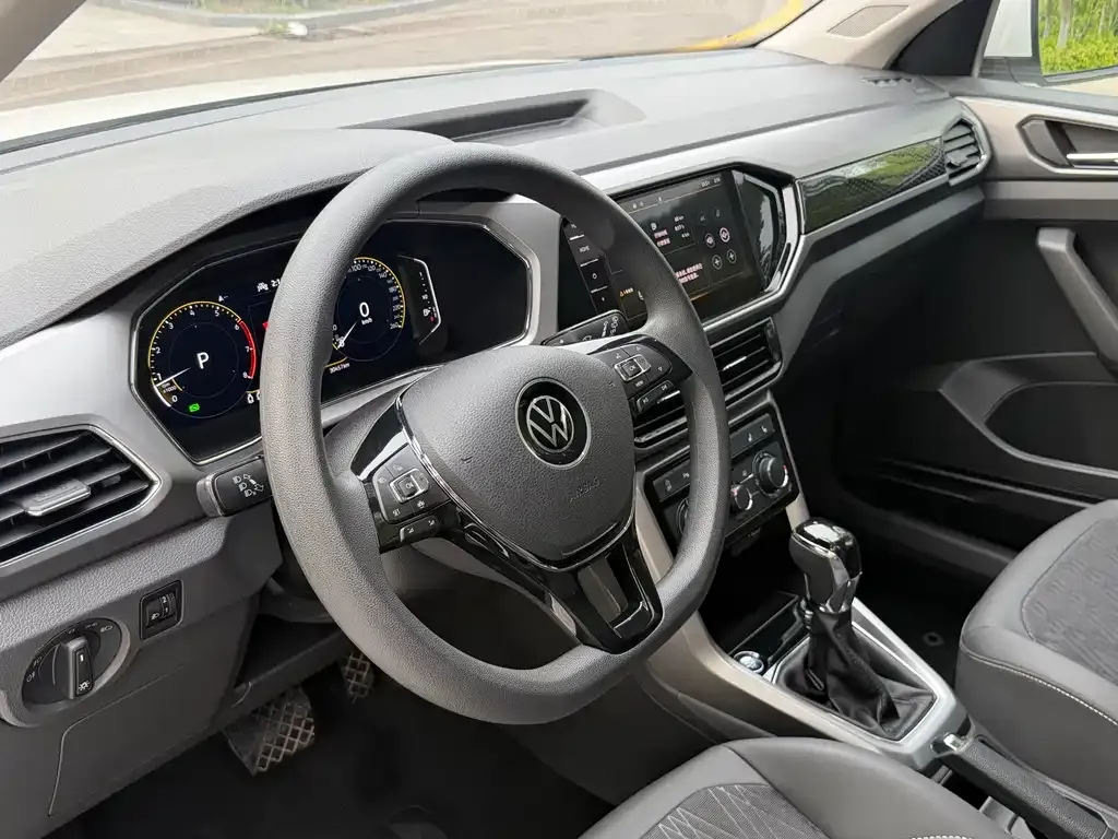 Volkswagen T-Cross — фото 4