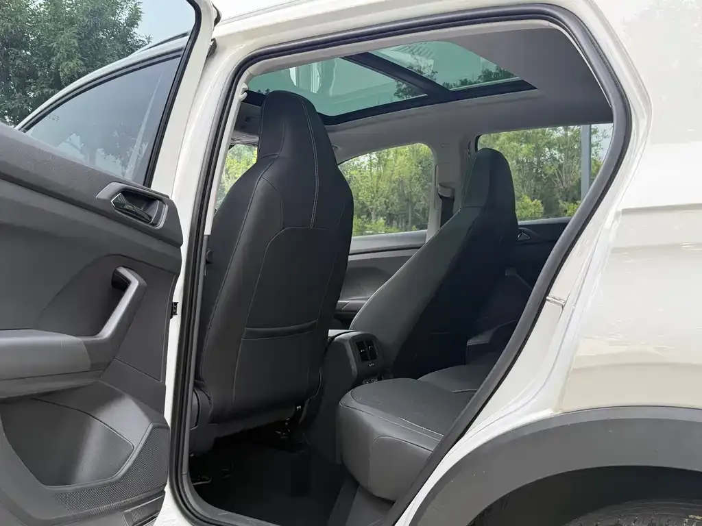 Volkswagen T-Cross — фото 5