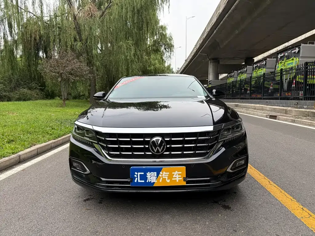 Volkswagen Passat — фото 8