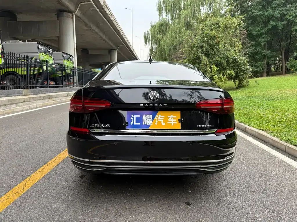 Volkswagen Passat — фото 10