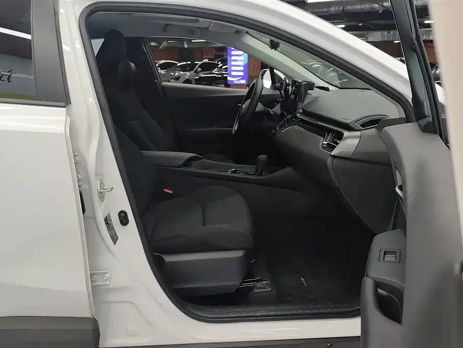 Toyota IZOA 2023 из CN, фото 2