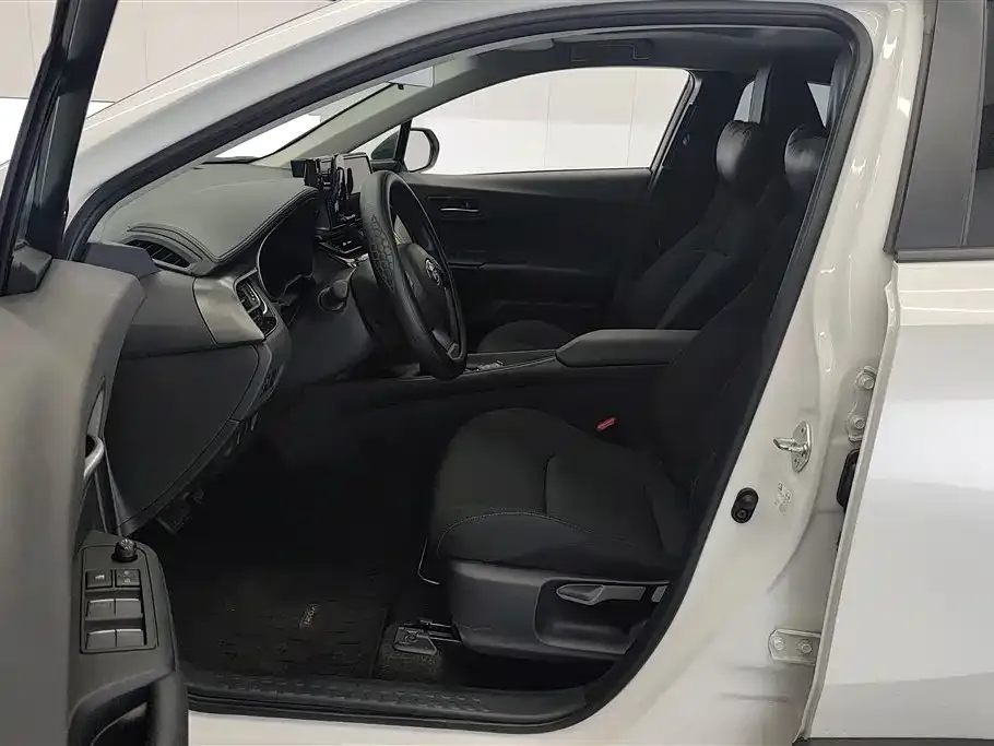 Toyota IZOA 2023 из CN, фото 10