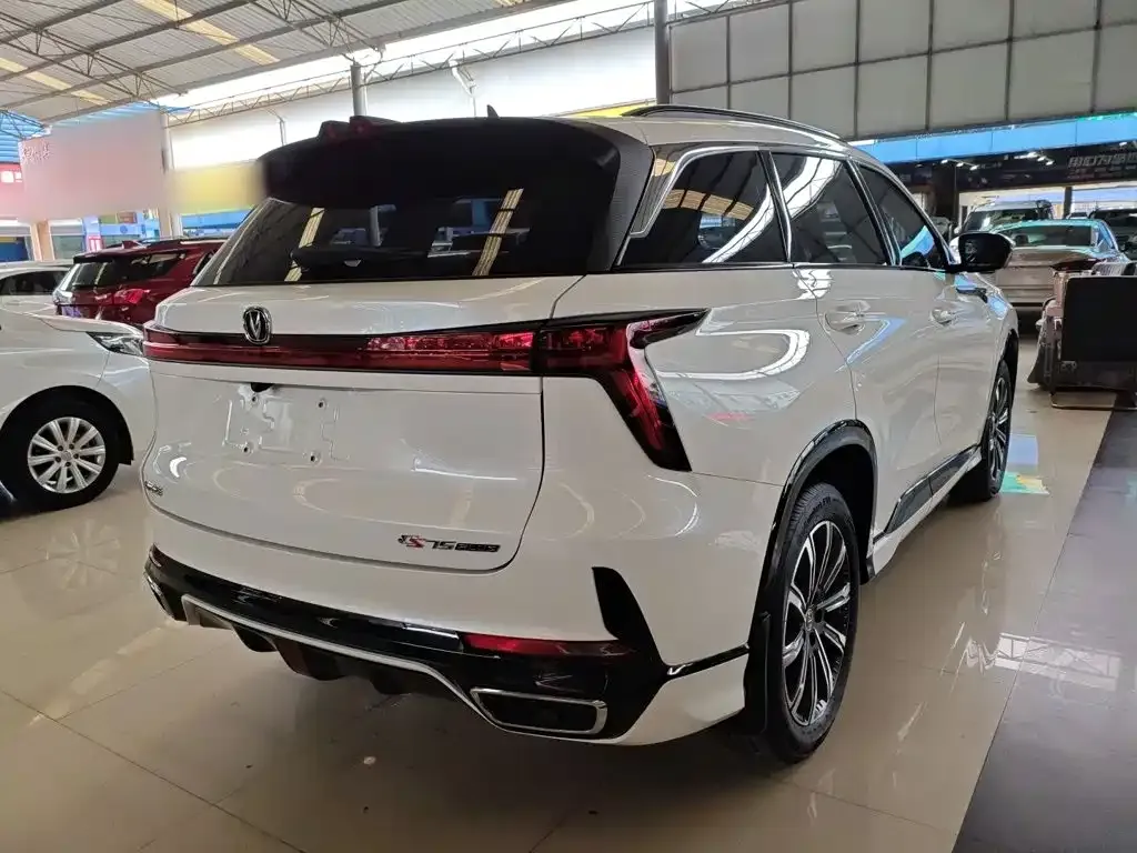 Changan CS75PLUS — фото 6