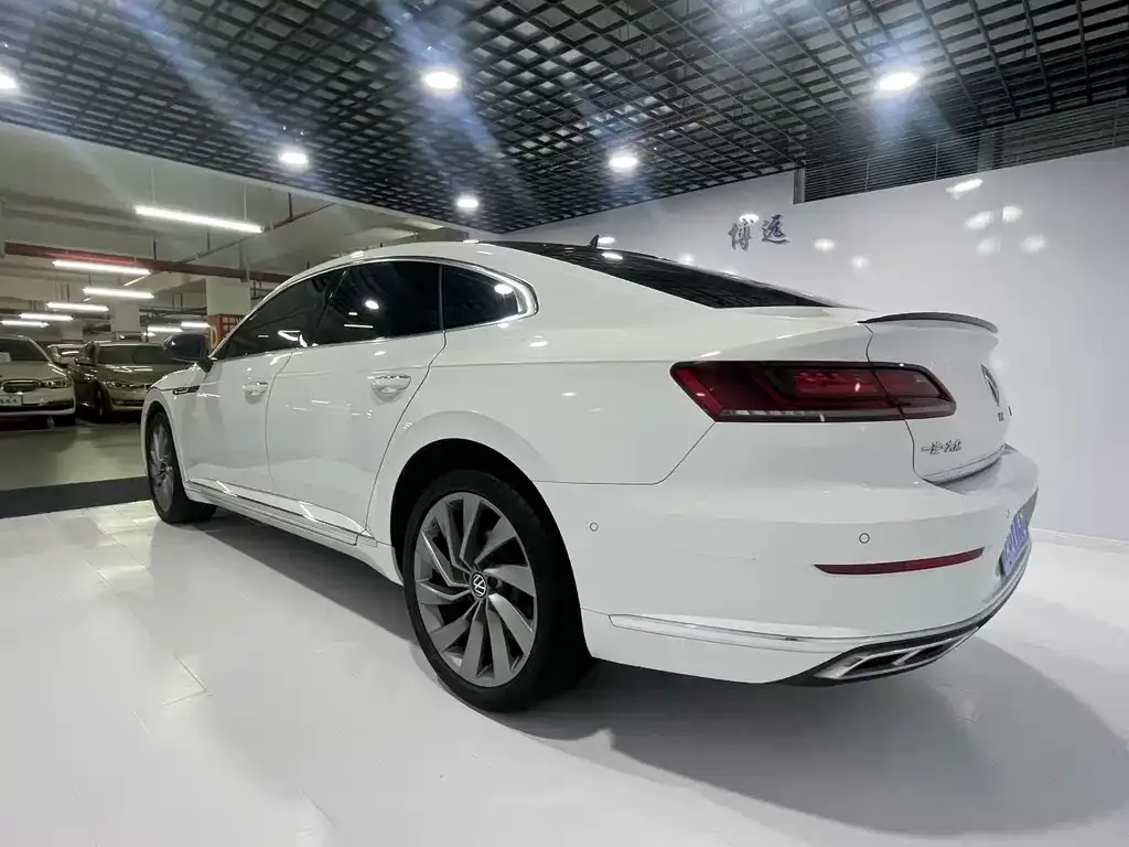 Volkswagen CC — фото 9