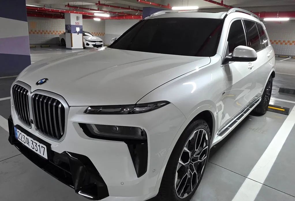 BMW X7 — фото 10