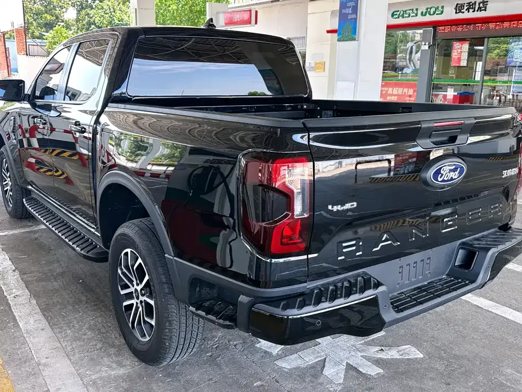 Ford Ranger — фото 8