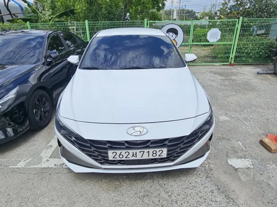 Hyundai AVANTE — фото 4