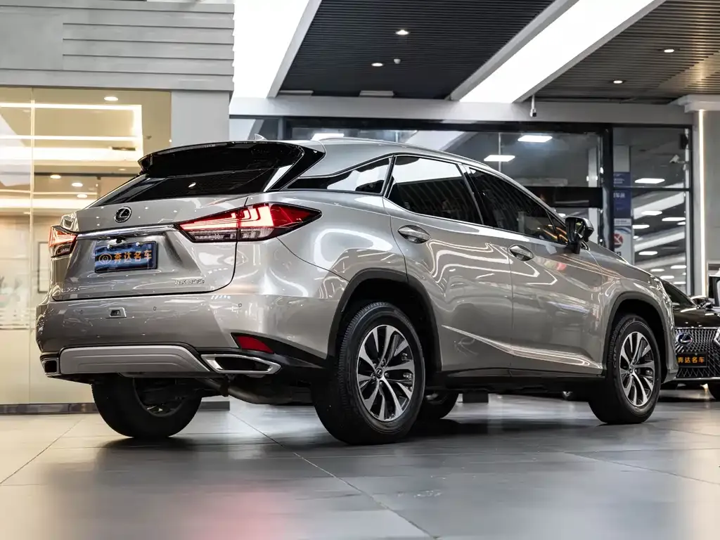 Lexus RX — фото 9