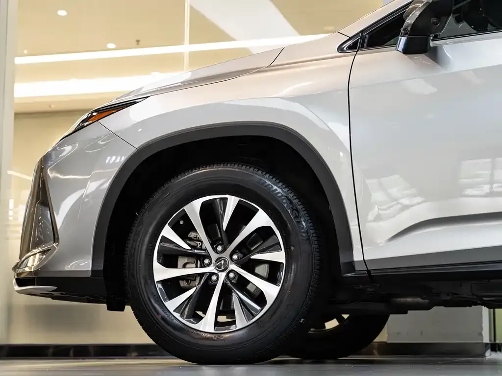 Lexus RX — фото 10