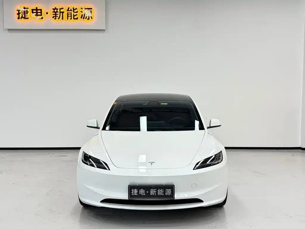 Tesla Model 3 — фото 2