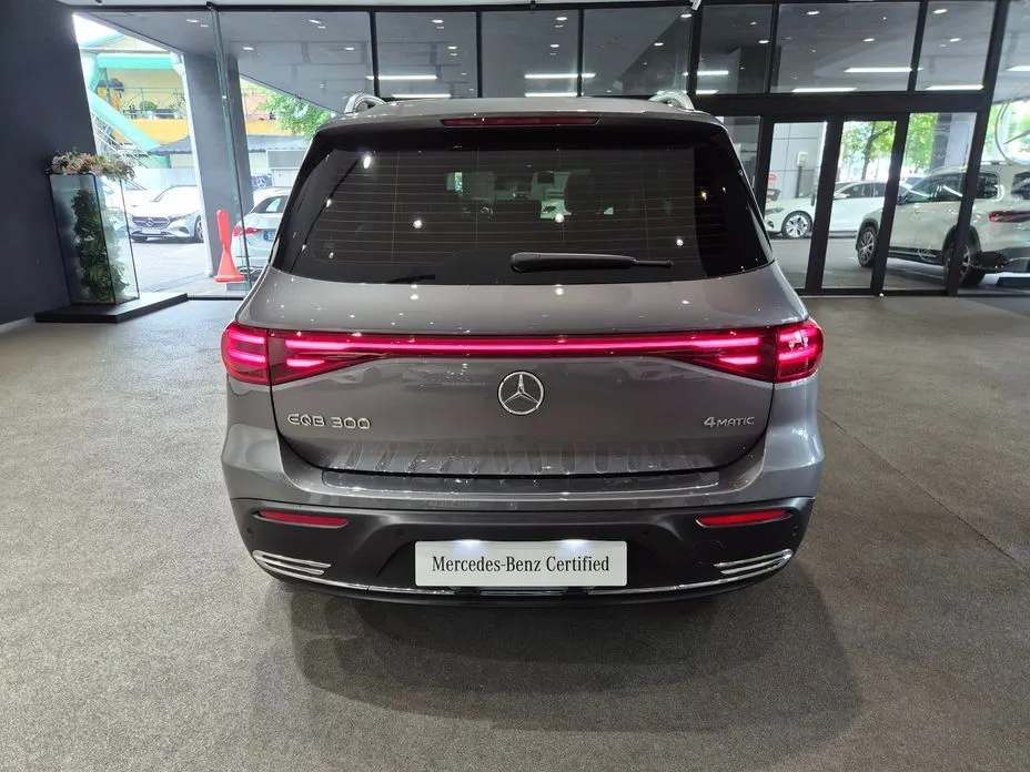 Mercedes-Benz EQB — фото 2