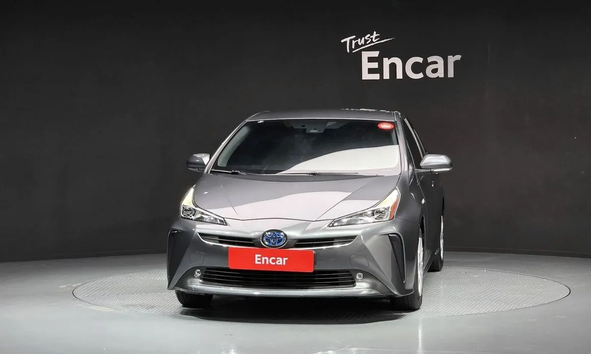 Toyota Prius — фото 5