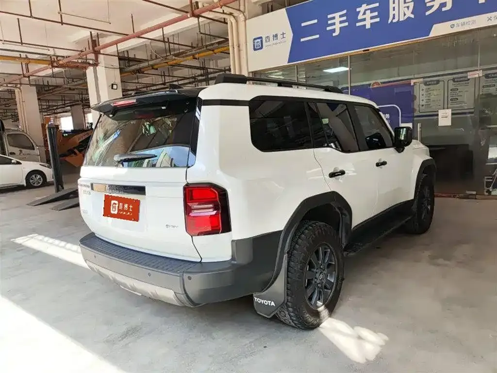 Toyota Prado 2025 из CN, фото 8