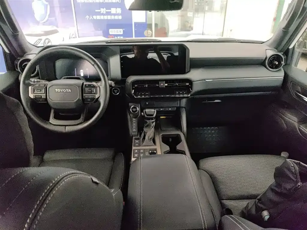 Toyota Prado 2025 из CN, фото 9