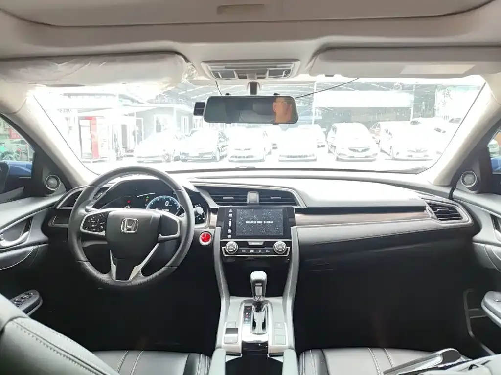 Honda Civic — фото 7