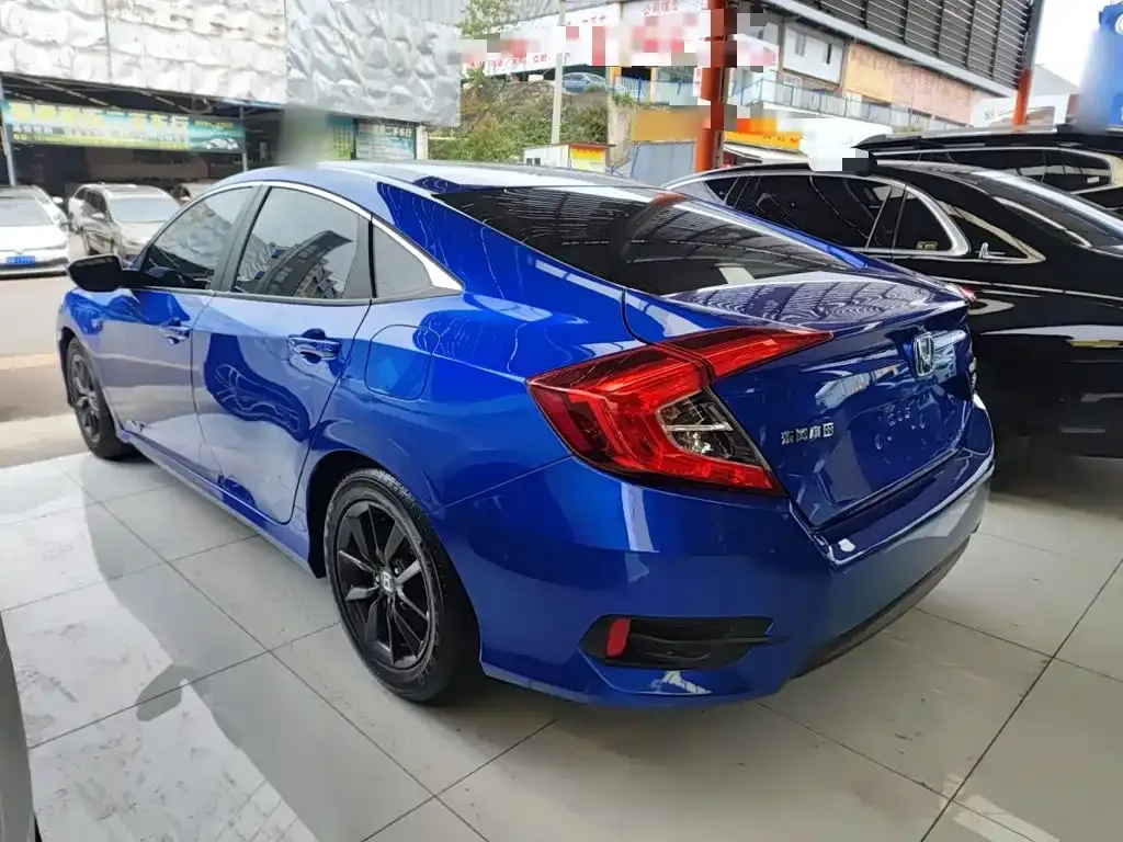Honda Civic — фото 9
