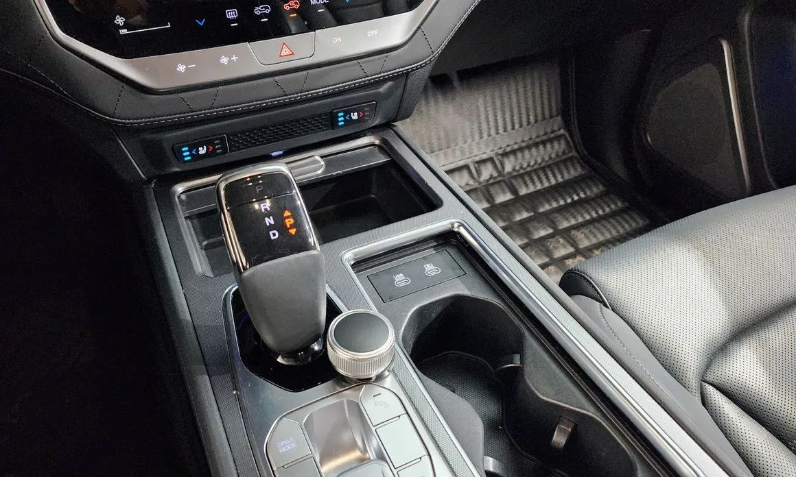 KG Mobility (Ssangyong) Rexton 2024 из KR, фото 7