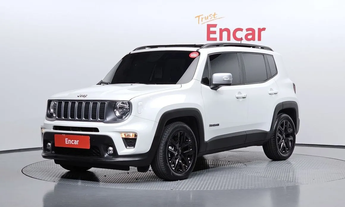 Jeep Renegade — фото 1