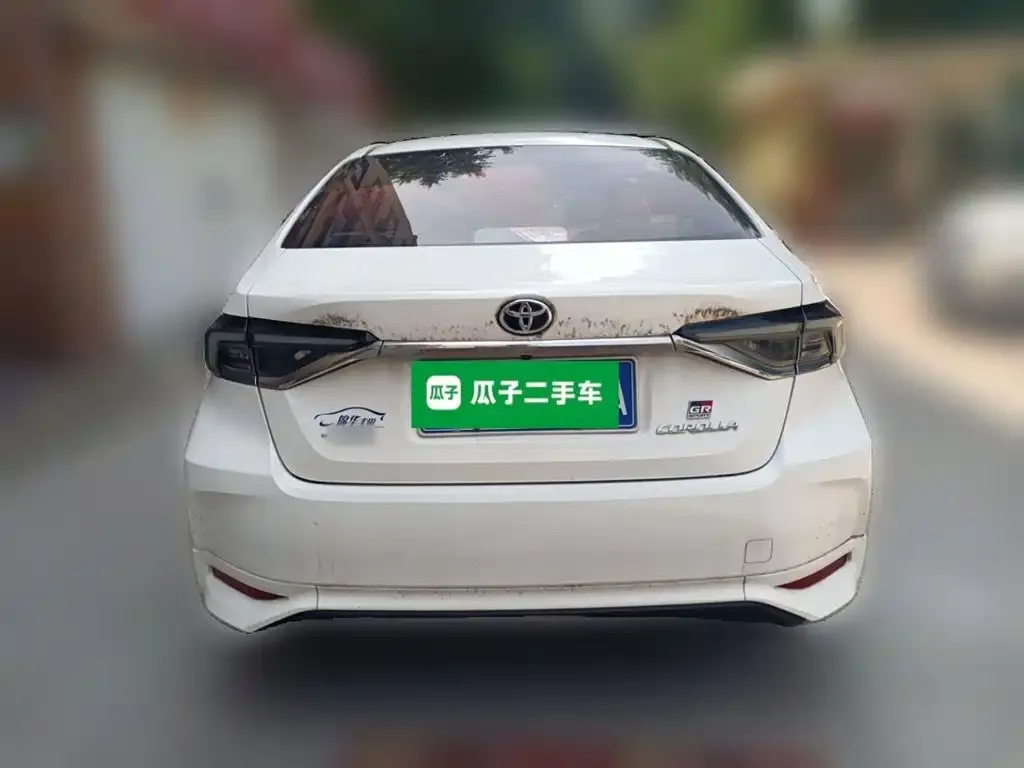 Toyota Corolla — фото 2