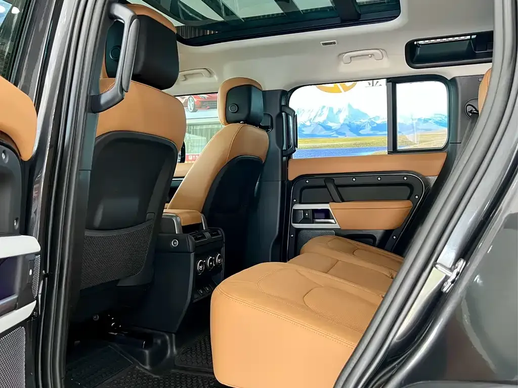 Land Rover Defender — фото 4